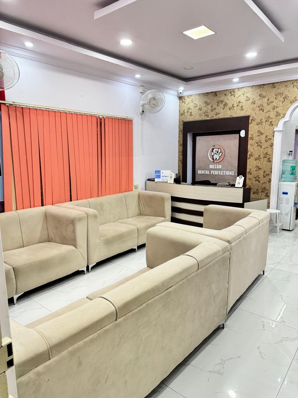 Comfortable clinic waiting room at Mezan Dental Perfections