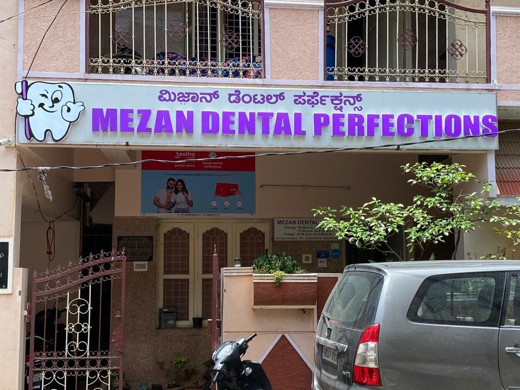 Mezan Dental Perfections clinic entrance, RT Nagar Bengaluru