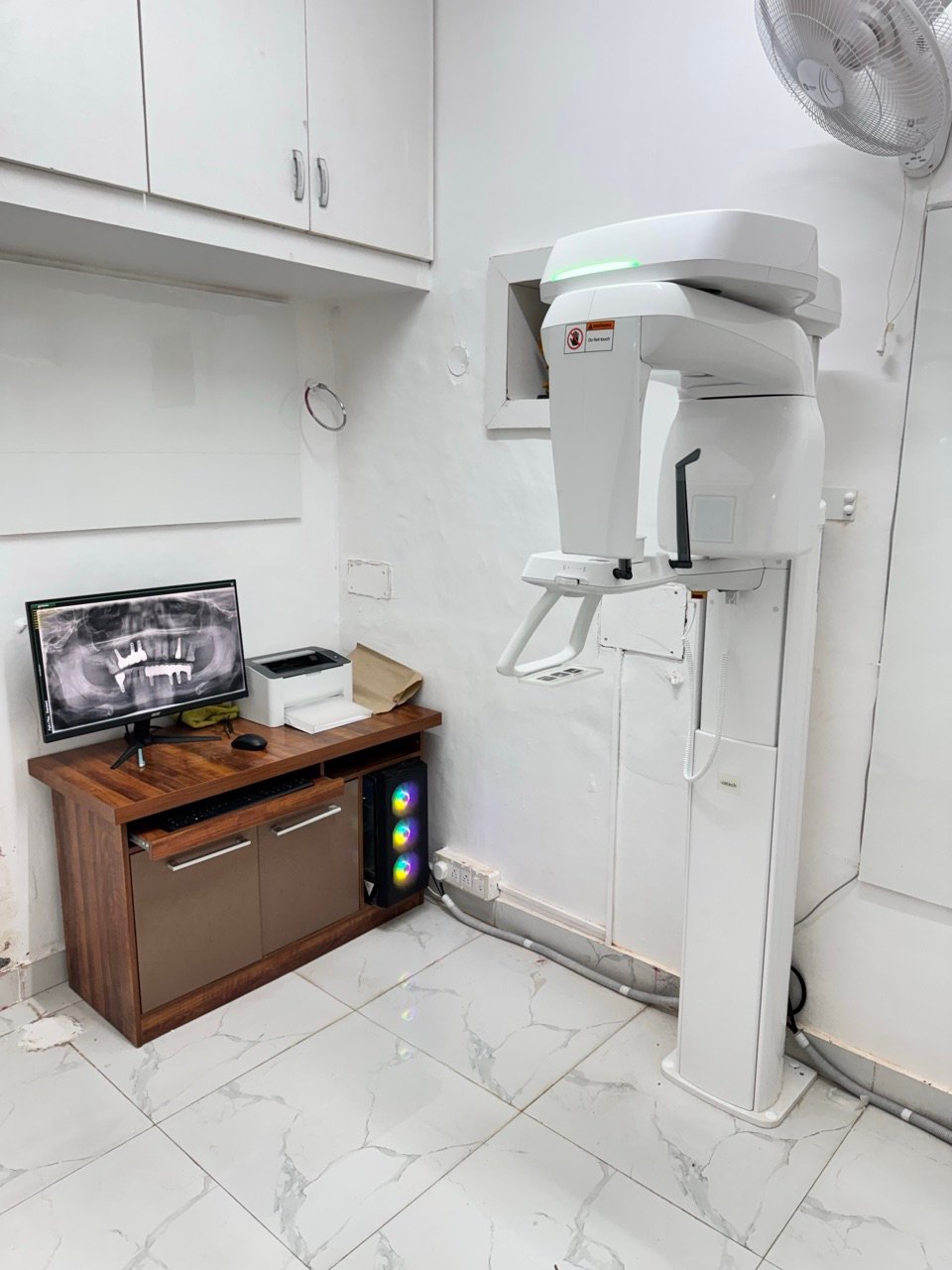 Digital panoramic X-ray workstation at Mezan Dental
